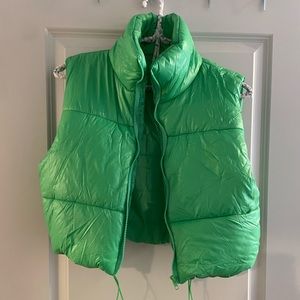Cropped puffer vest